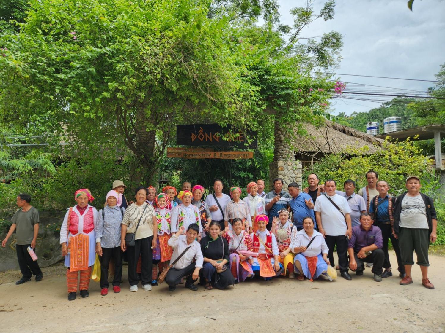 Dong Que Homestay-Tours-Motorbike, Car Rental, Hiking Ha Giang Exterior photo